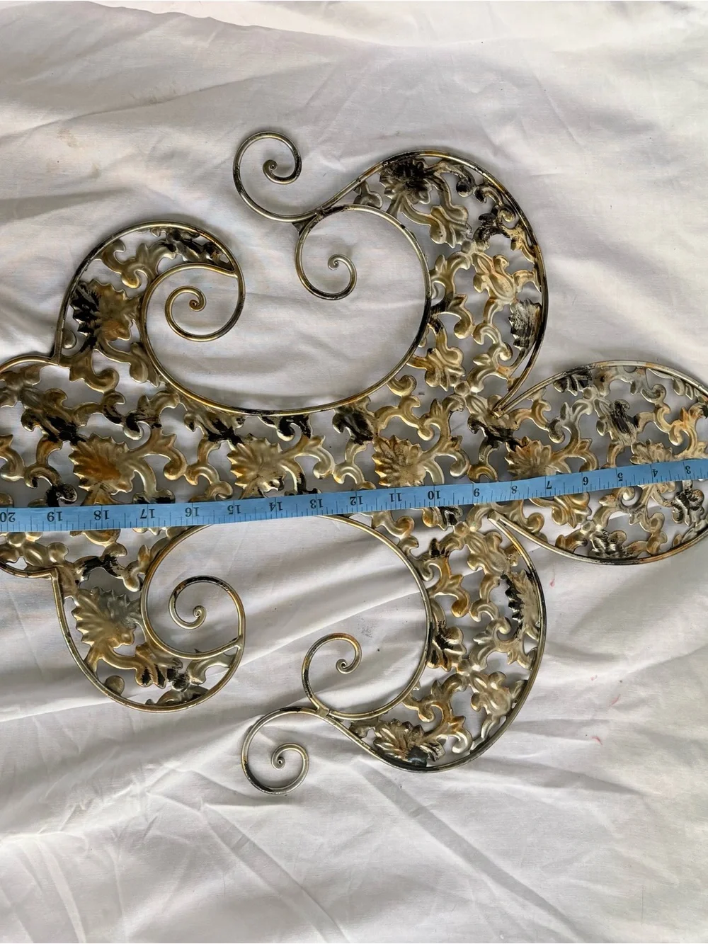 Ornate Fleur-De-Lis Metal Wall Decor | Distressed Gold & Antique Bronze 22